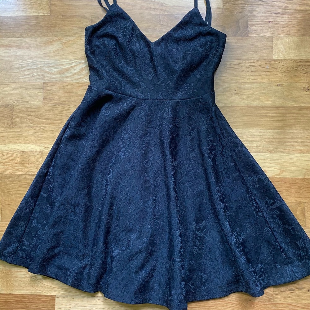 Black lace Lulu’s dress